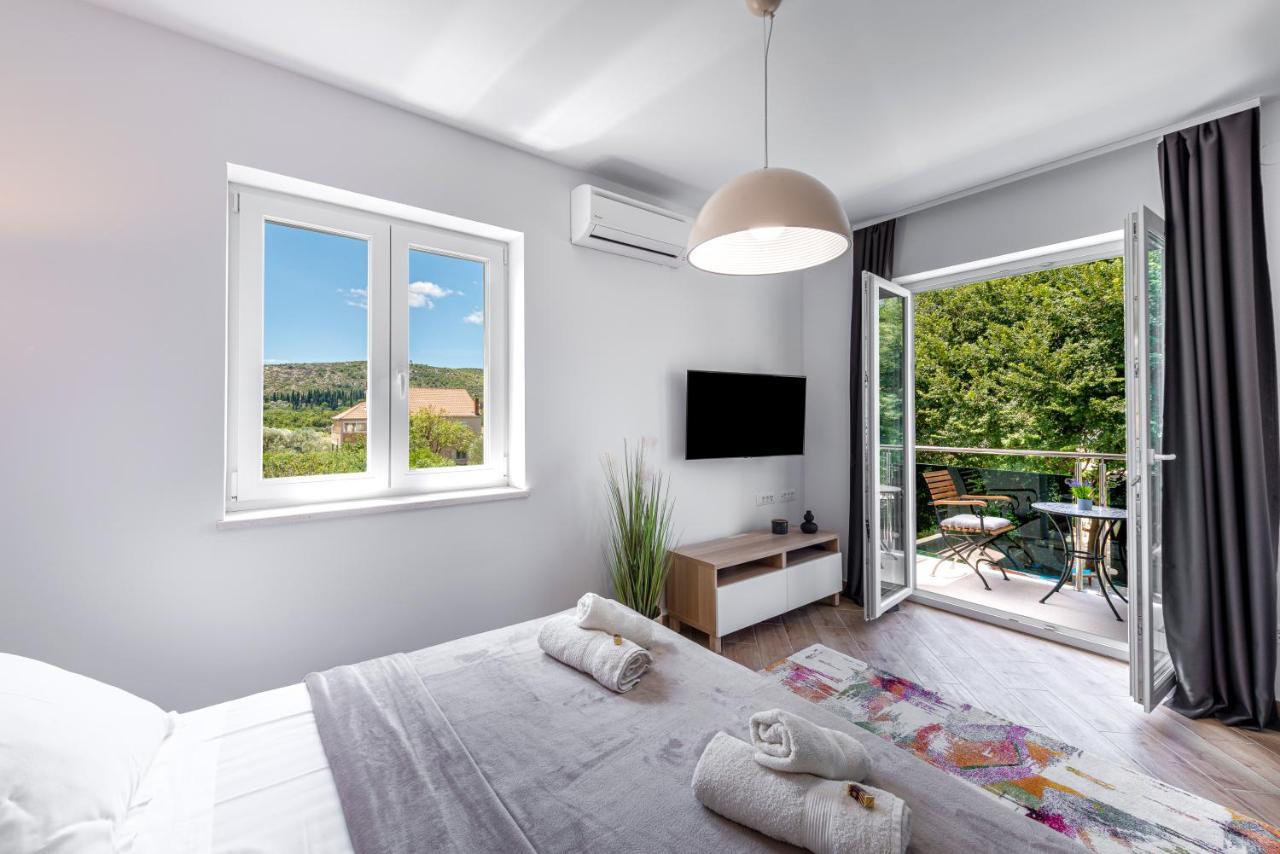Villa Gold Residence 1 มลินี ภายนอก รูปภาพ
